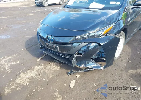 2021 Toyota Prius Prime Xle z USA, uszkodzony, nr VIN JTDKAMFP3M3189474